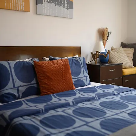 Slaveykov Sqr Urbanlux Topcentre 2bdr Free Parking Апартаменты София